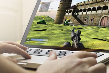 Équipe travaillant sur un site web